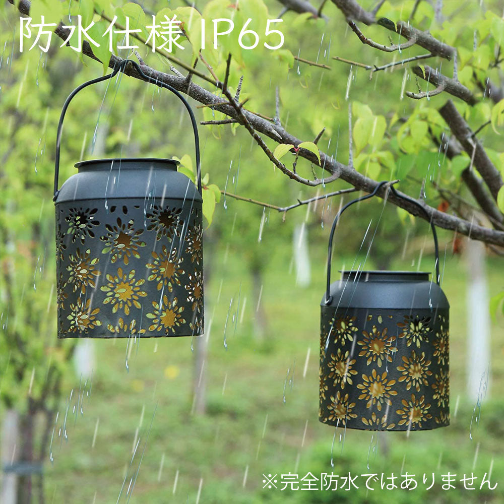 【2個セット】花柄 ガーデンライト ソーラーランタン ソーラーライト LEDランタン 夜間自動点灯 防水 屋外 テラス ベランダ 歩道 照明 防犯 ランタンスタンド フラワー おしゃれ クリスマス 飾り